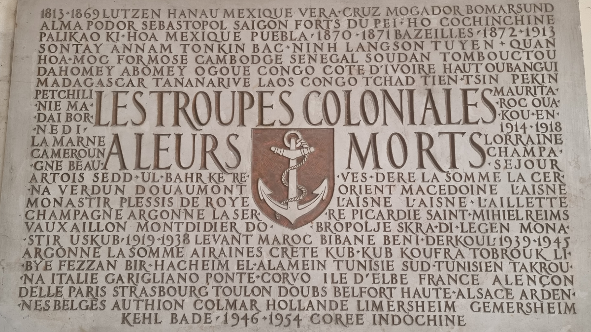 Memorial plaque dedicated to the Colonial troops who died, towards 1958