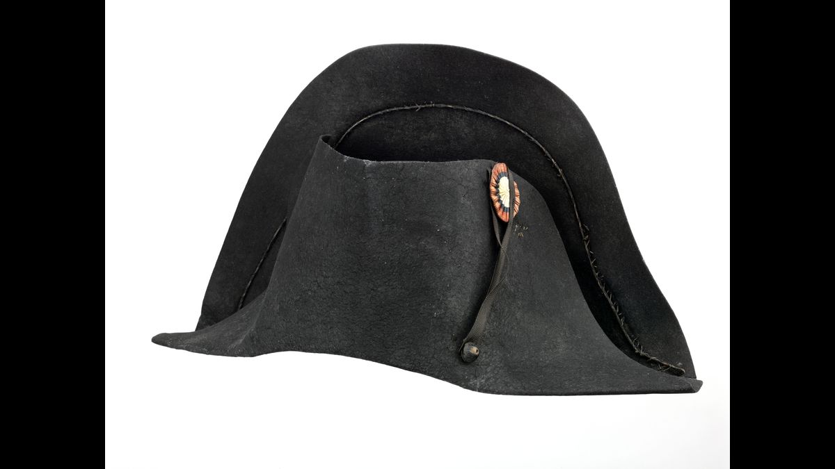 Chapeau porté par Napoléon Ier pendant la Campagne de France (C) Paris - Musée de l'Armée, Dist. RMN-Grand Palais / Pascal Segrette